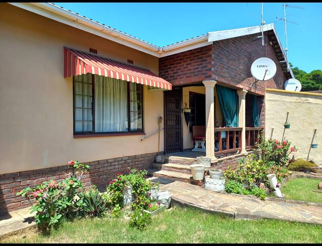 2 BEDROOM SIMPLEX RENTED IN ESCOMBE